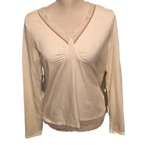 Liz Claiborne cream t shirt w/lace trim, small